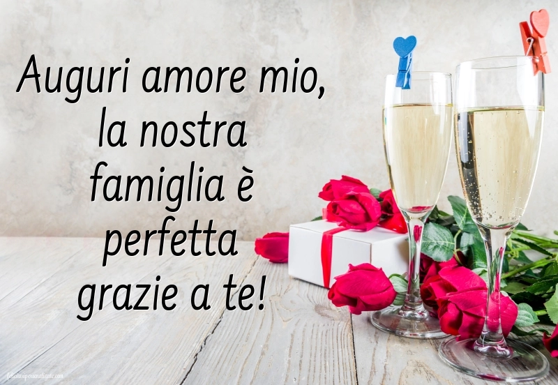 Immagini di Buon Compleanno Moglie e Mamma: Champagne e fiori